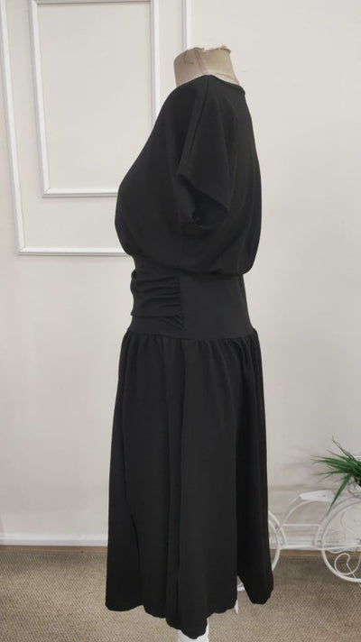 Rochie de damă din crep strălucitor, cu mânecă scurtă, ajustată la talie, cu crăpătură, 34587