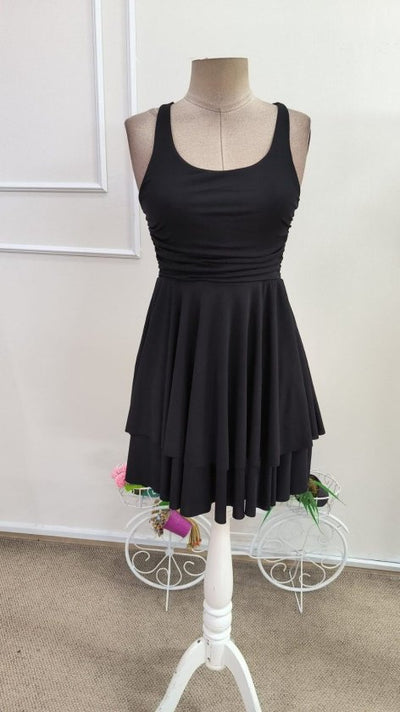 Rochie scurtă de damă cu volane, model nisipos, cu guler rotund și bretele, 34593