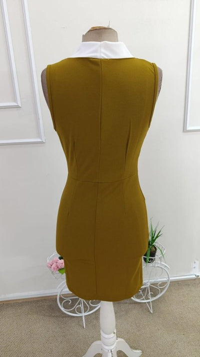 Rochie Scurtă din Crepon Importat pentru Femei, Umerele Descoperite, Guler cu Detalii Bandă Încrucișată, Butonată, 35373
