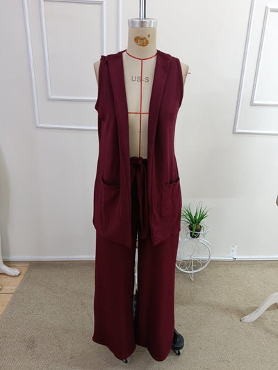 Compleu feminin fără mâneci, guler deschis, cu buzunare, veston și pantaloni din Janjan Krep, 36466