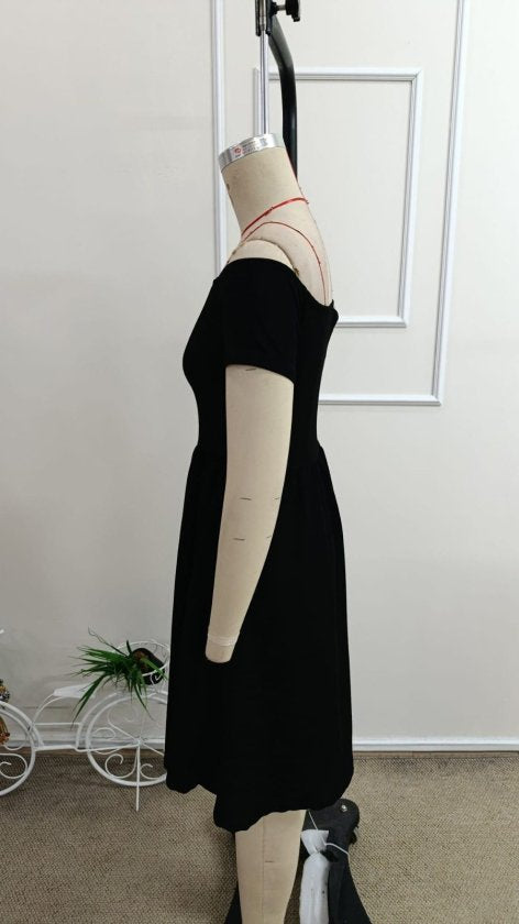 Rochie Scurtă din Crepon Janjan pentru Femei, Guler Madonna, Mâneci Scurte, 35114