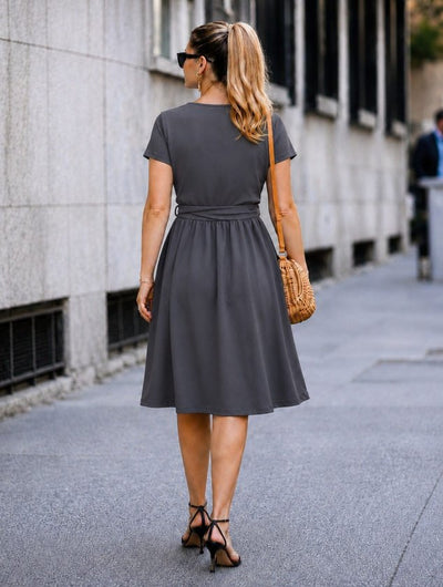 Rochie crep Janjan scurta pentru femei cu maneca scurta, guler, snur la talie, 35502