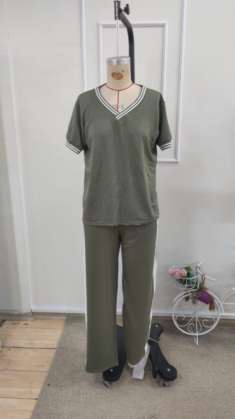 Costum pentru femei din 2 piese - bluz viscoza cu maneca scurta, guler V si pantaloni, 35466