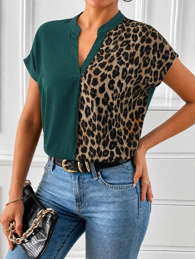 Bluz Sandy pentru femei cu maneca scurta, guler turc, model leopard, 35714