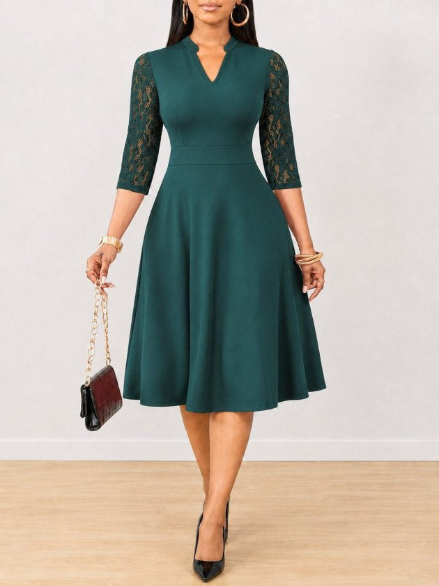 Rochie crep importata scurta pentru femei cu maneca scurta, guler V si detalii din dantela, 35722
