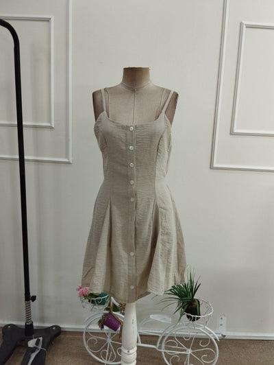 Rochie scurtă de damă cu bretele subțiri, cu nasturi și șireturi în față, 36108