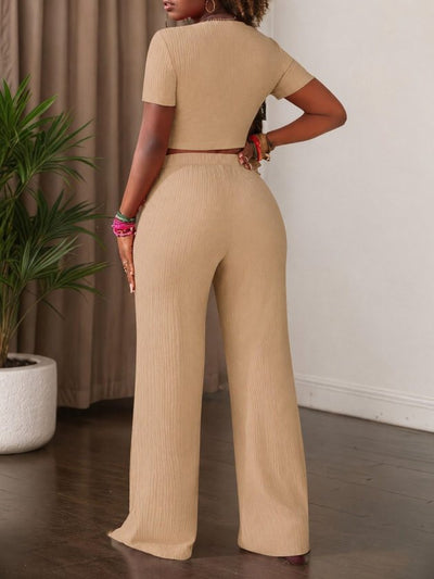 Compleu feminin din Bürümcük, cu mâneci scurte, guler în crâu, bluza și pantaloni scurți, 36186