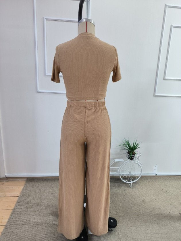 Compleu feminin din Bürümcük, cu mâneci scurte, guler în crâu, bluza și pantaloni scurți, 36186
