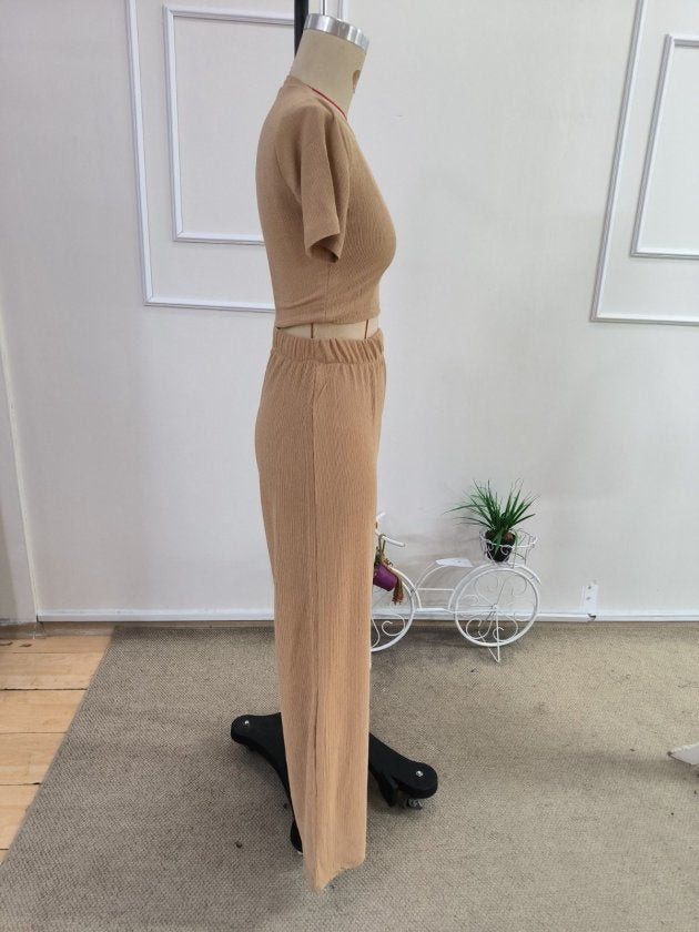 Compleu feminin din Bürümcük, cu mâneci scurte, guler în crâu, bluza și pantaloni scurți, 36186