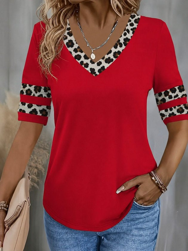 Bluza femininǎ din Vizcoză, cu mâneci scurte, guler V, cu model leopard, 36338