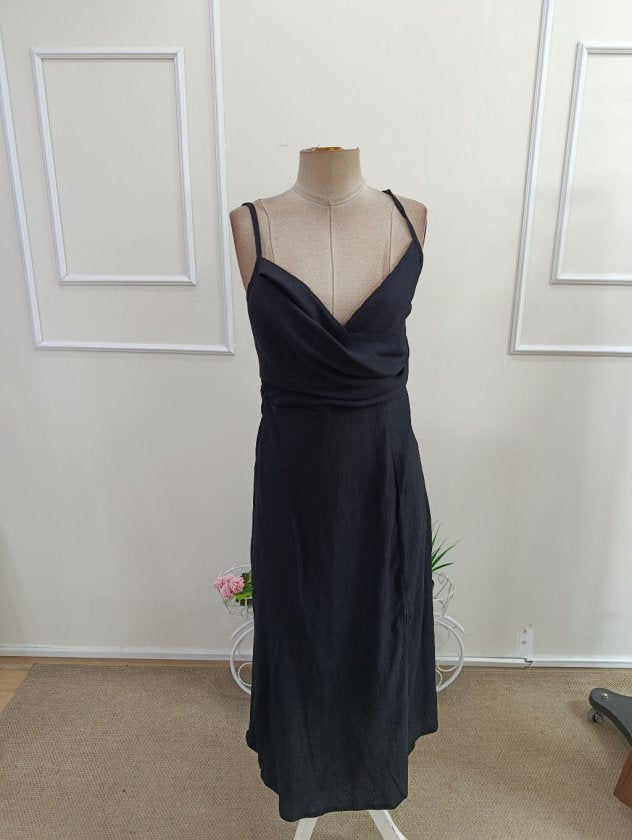 Rochie midi din Bürümcük, cu bretele din șnur, guler în cruce, tăieturi pe laterale, 36415