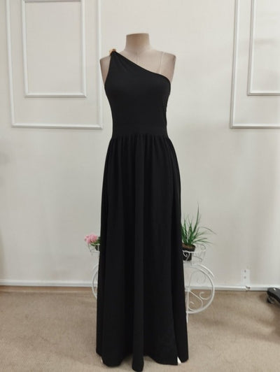 Rochie lungă femininǎ din Janjan Krep, cu o singură bretă, detaliu cu cataramă, tăieturi pe spate, 36431