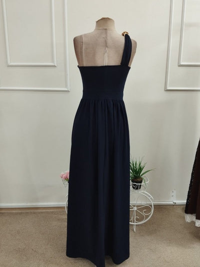 Rochie lungă femininǎ din Janjan Krep, cu o singură bretă, detaliu cu cataramă, tăieturi pe spate, 36433