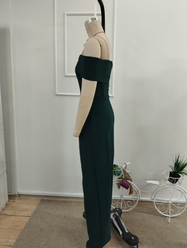 Rochie din Krep importat, lungă, femininǎ cu tăieturi adânci pe spate, cu umeri descoperiți, 36447