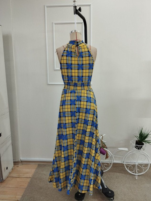 Rochie lungă femininǎ cu gât cărămiziu, talie cu elastic, model în carouri, din Super, cu umeri descoperiți, 36462