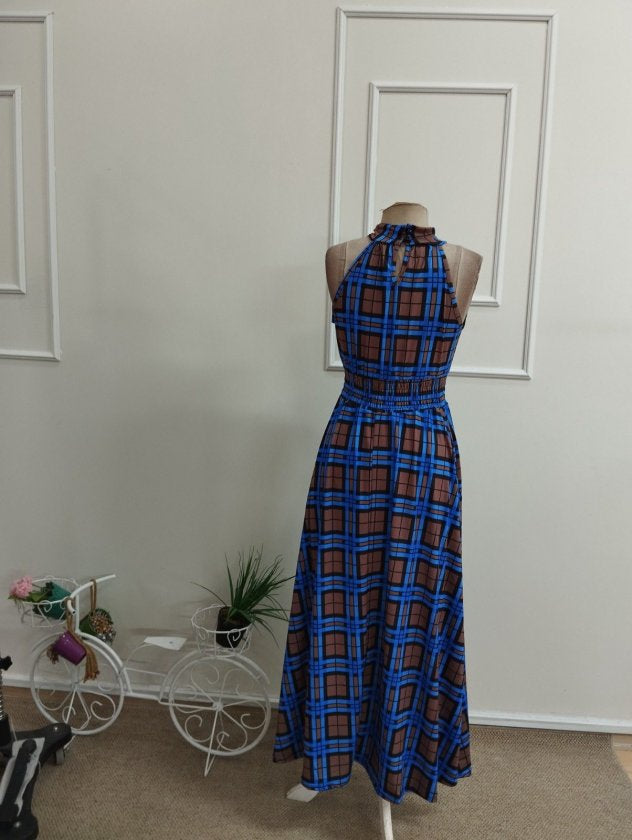Rochie lungă femininǎ cu gât cărămiziu, talie cu elastic, model în carouri, din Super, cu umeri descoperiți, 36463