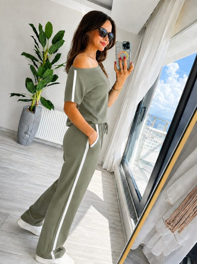 Compleu din viscon cu o bretela deschisă, detaliu cu panglică pe laturi, bluza și pantalon două piese, 36519