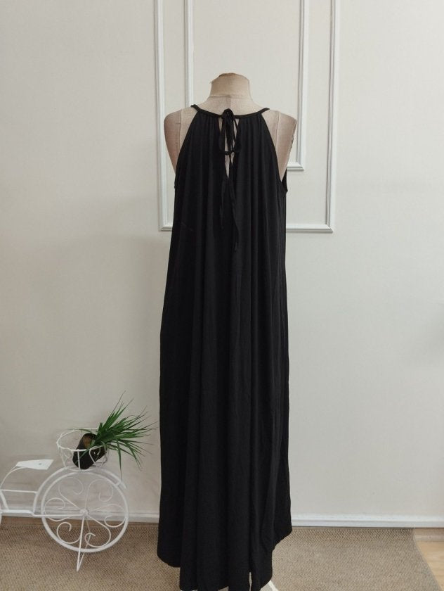 Rochie lungă din viscon cu umerele descoperite, detalii cu accesoriu la gât, fără curea, 36520