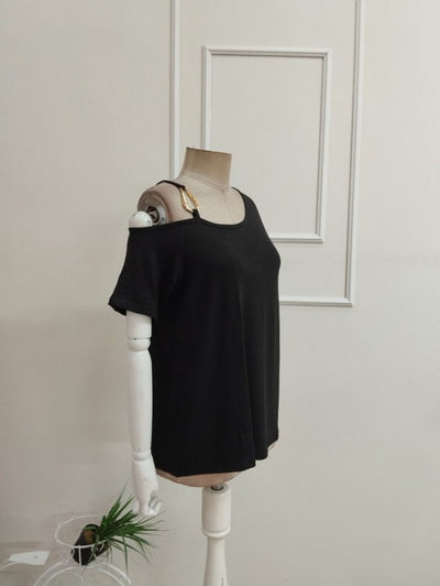 Bluza din viscon cu mânecă scurtă, bretela unui singur umar, detalii cu cataramă, 36530