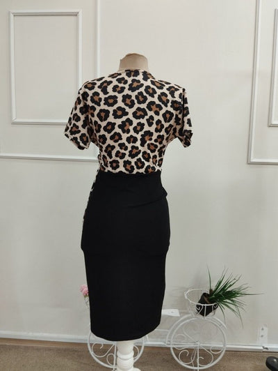Rochie scurtă de damă cu mânecă scurtă, guler petrecut, cordon în talie, partea de sus din neopren, partea de jos din crep janjan, 36798