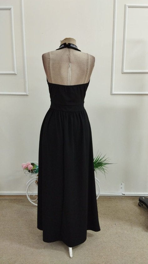 Rochie Lungă din Crep Janjan, Deschisă pe Umeri, Gât cu Inel Halter, Fermoar, 36998