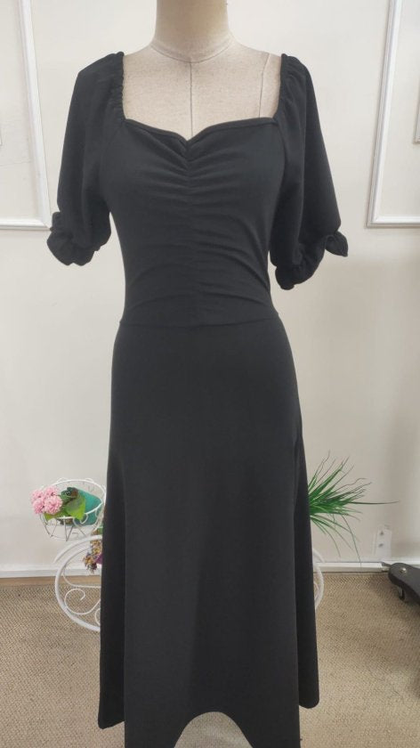 Rochie Lungă din Crep Importat cu Gât V, Mâneci Scurte, Drapaj pe Frunză, 37041