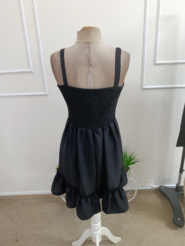 Rochie scurtă de damă, cu bretele, volane și inele, 37168