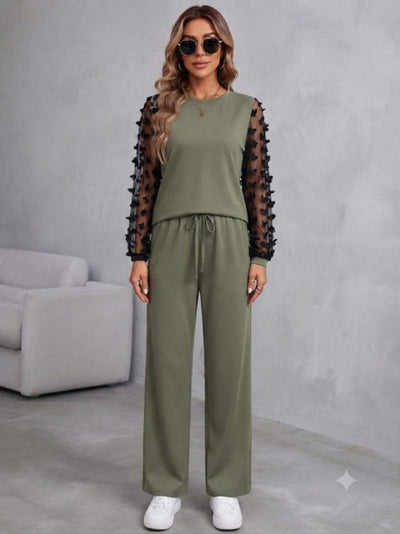Compleu bluză din viscoză dublă cu mâneci lungi, guler barcă, cu tull pe mâneci și pantalon, 37430