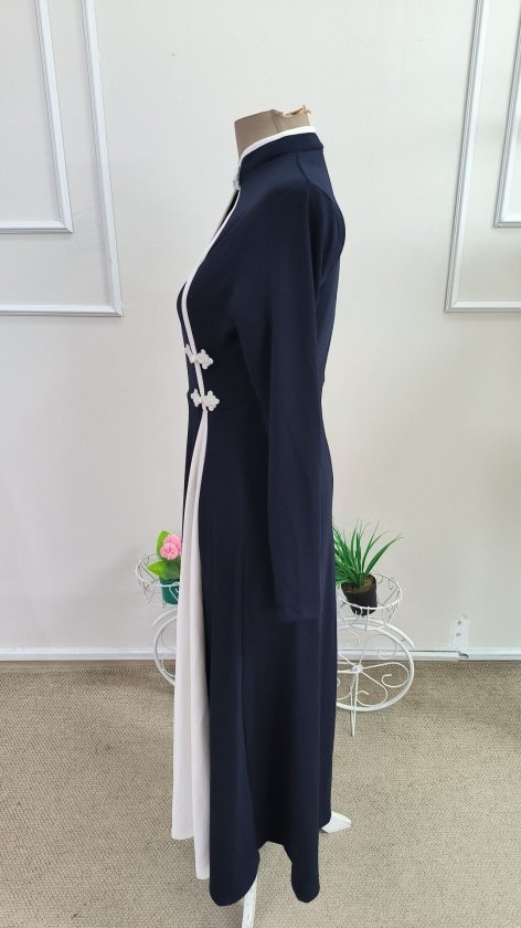 Rochie lungă crepon cu mâneci lungi, guler asimetric cu detaliu picătură, bicolor, 37444