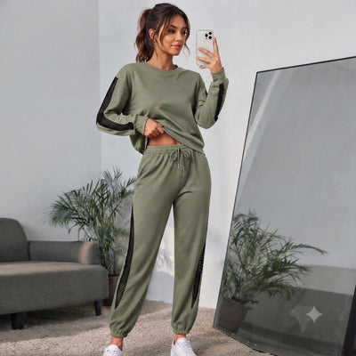 Compleu bluză cu mâneci lungi, guler barcă, detaliu tull și pantalon din viscoză dublă, 37522