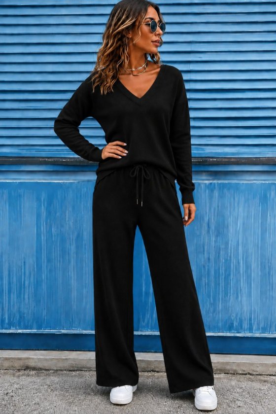 Set de două piese pentru femei - bluză din viscoză cu mâneci lungi, gât V și pantaloni legați din talie, 37606