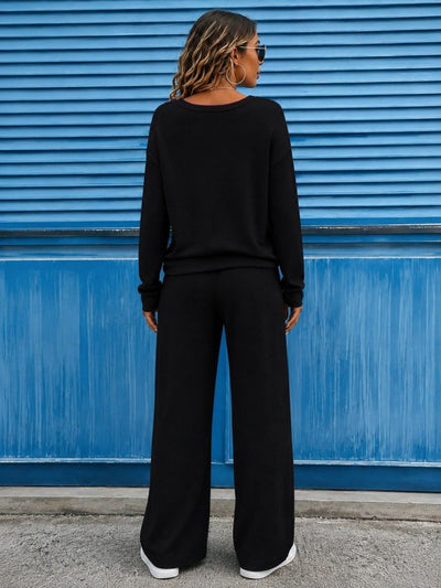 Set de două piese pentru femei - bluză din viscoză cu mâneci lungi, gât V și pantaloni legați din talie, 37606