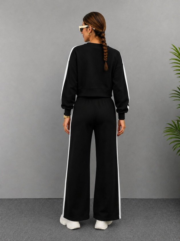Set de două piese pentru femei - bluză scurtă din viscoză cu mâneci lungi, gât rotund și pantaloni, 37609