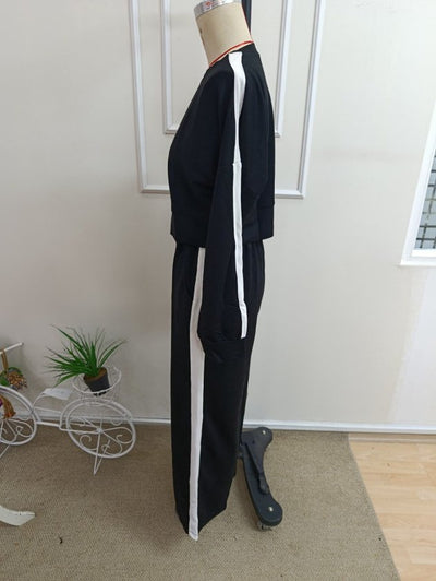 Set de două piese pentru femei - bluză scurtă din viscoză cu mâneci lungi, gât rotund și pantaloni, 37609