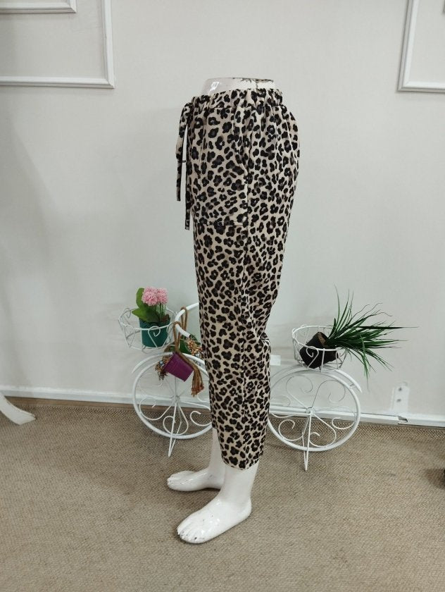 Kadın Yüksek Bel Bağcıklı Leopar Desenli Modal Pantolon, 38404