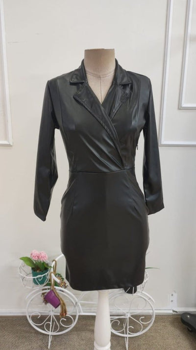 Kadın Uzun Kollu Kruvaze Yakalı Kısa Deri Elbise, 38698