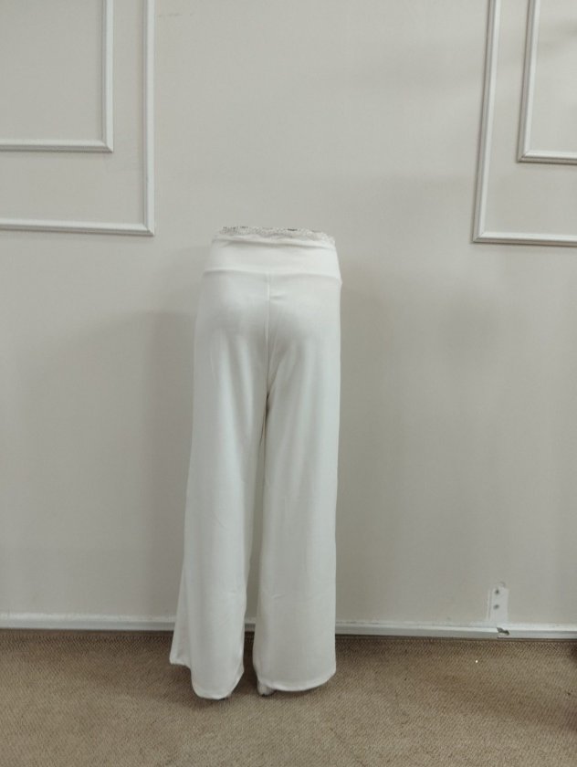 Pantaloni largi din modal cu talie înaltă și dantelă pentru femei, 39057