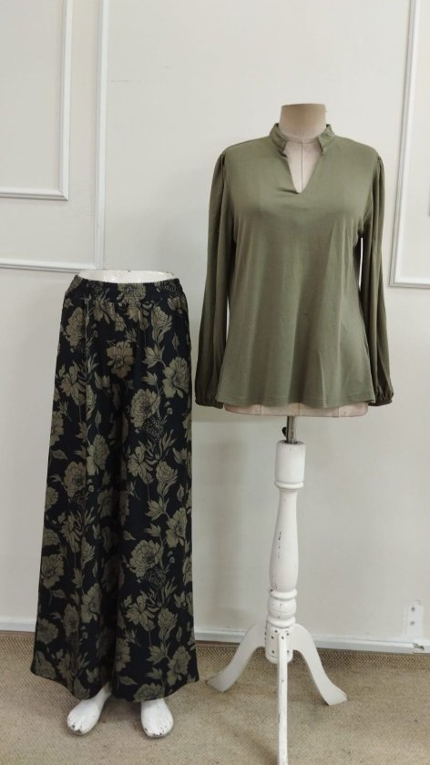 Bluză din viscoză cu mânecă lungă și decolteu în V pentru femei și pantaloni lungi Supreme cu imprimeu floral, 39152