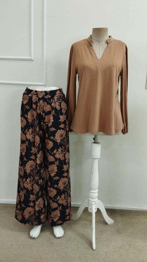 Bluză din viscoză cu mânecă lungă și decolteu în V pentru femei și pantaloni lungi Supreme cu imprimeu floral, 39153