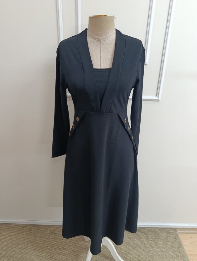 Rochie midi din crep importat, cu mânecă lungă, decolteu în V și detaliu cu nasturi, pentru femei, 39338