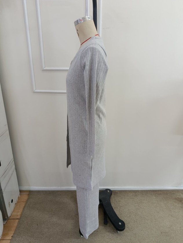 Kadın Askılı Yuvarlak Yakalı Düğmeli Kısa şardonlu Kaşkorse Bluz Pantolon Ve Onu Açık Midi Ceket, 39428