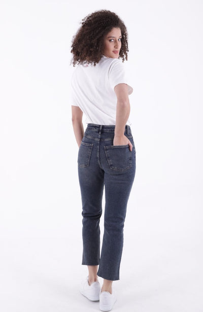 Dikişsiz Paça Mom Fit Kot Pantolon 764
