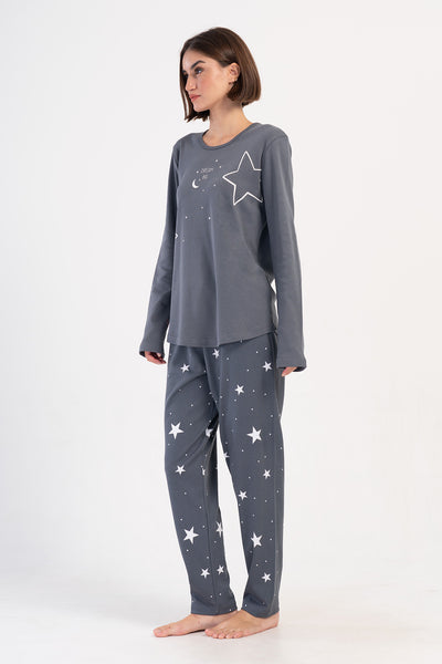 PIJAMA DE DAMĂ INTERLOCK MĂRIME XXL, CU GULER ROTUND, MÂNECĂ LUNGĂ, TIV OVAL - FUME