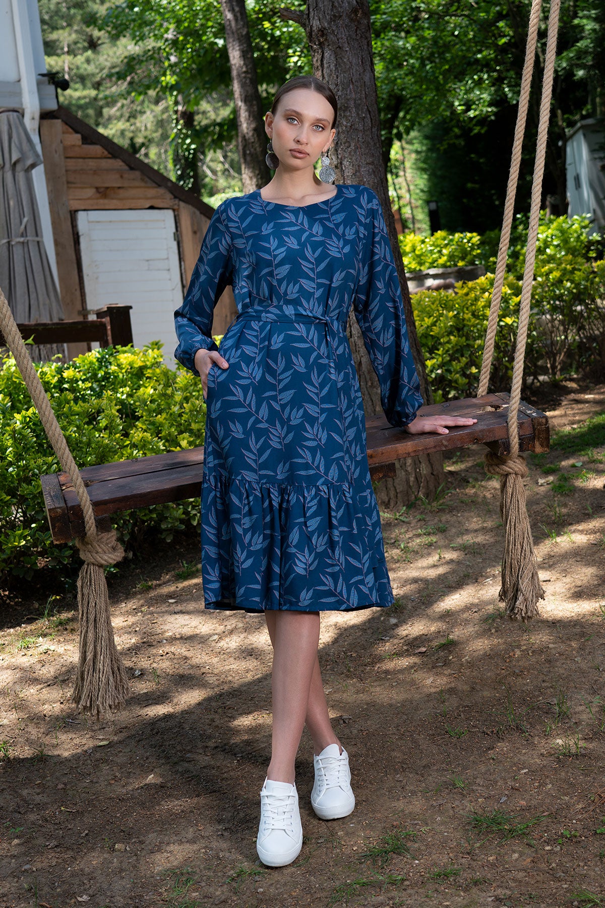ROCHIE DAMĂ VISCOZĂ GULER BĂRCUȚĂ MÂNECĂ LUNGĂ CU VOLANE - BLEUMARIN ÎNCHIS