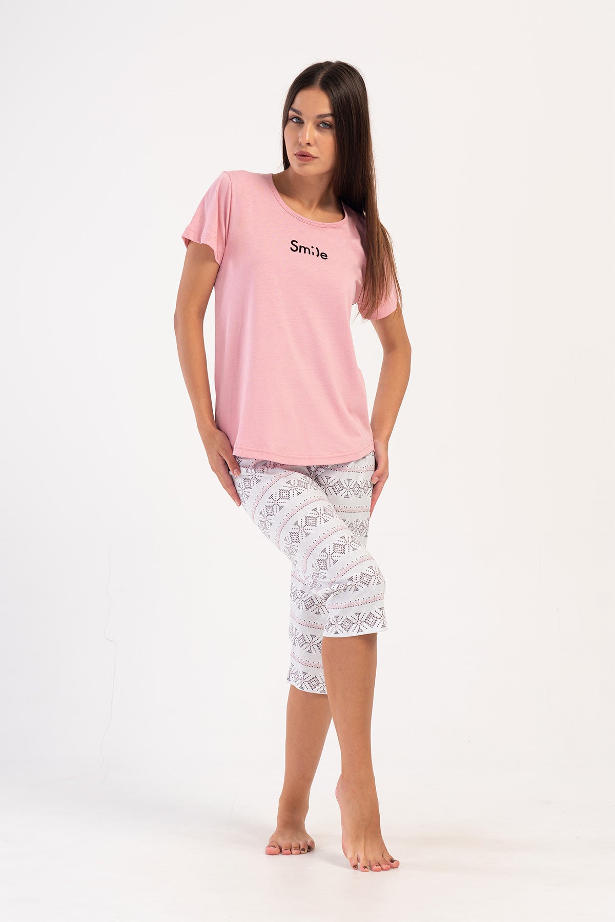 Costum oval Capri cu mânecă scurtă și guler în formă de O pentru femei P.SUPREM - Roz