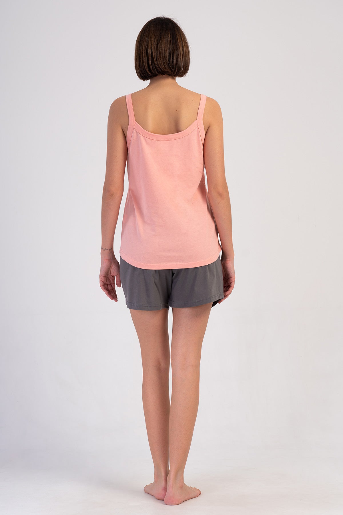 COSTUM DE DORMIT DAMA P.SUPREM XXL CU BRETELE SI PANTALONI SCURTI OVALI - BABY PINK