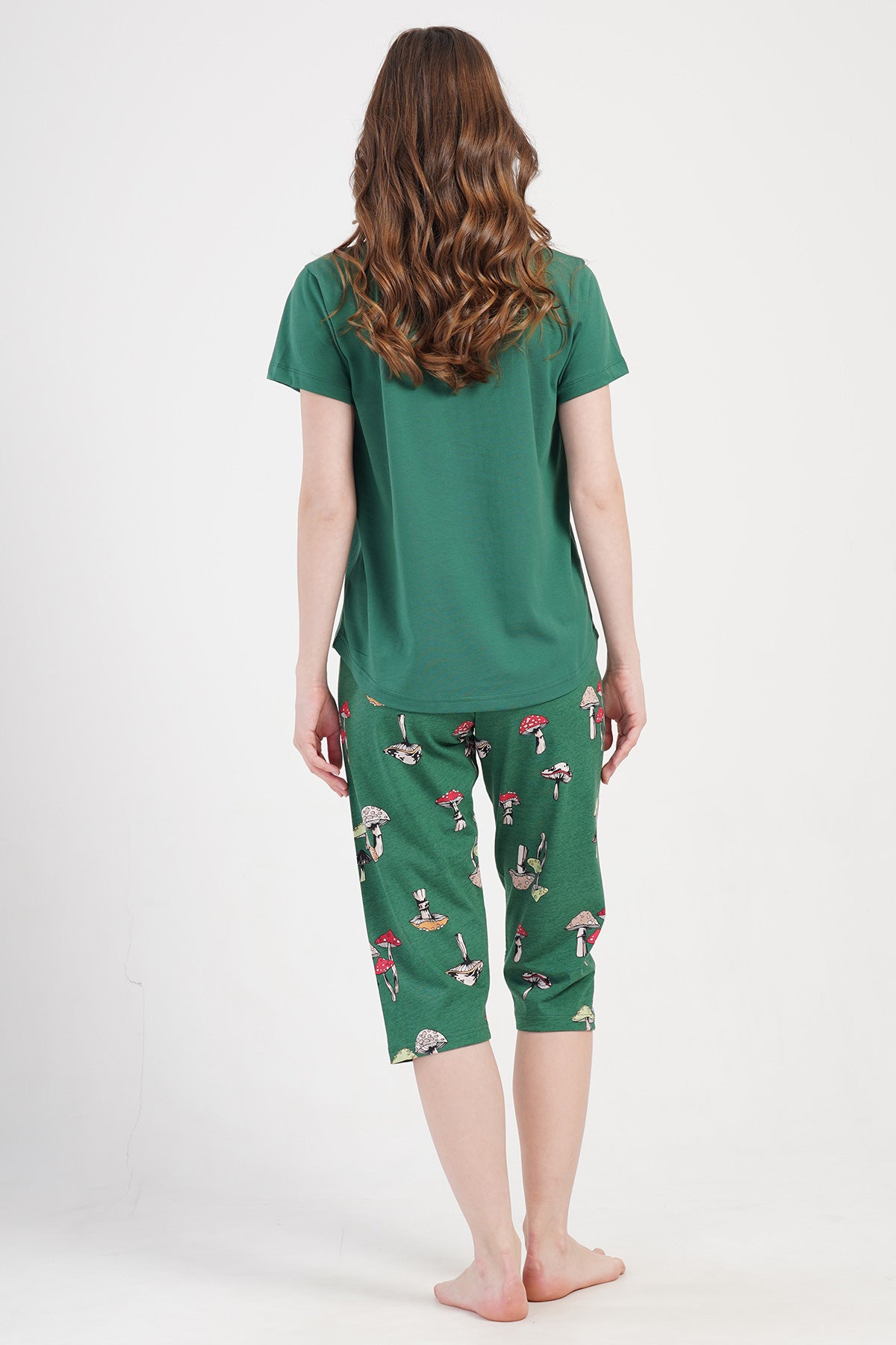 SET CAPRI FEMEI D.B.R. TRICOU DEJA MÂNECĂ SCURTĂ ŞI FUSTĂ OVALĂ - SMARALD