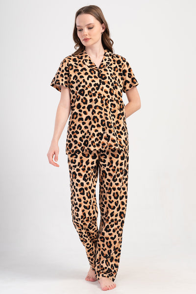 FEMEIE P.SUPREM XXL SET PIJAMALE CU GULER CAMASIE, NASTURI PE TOATA LUNGIMEA, MANECA SCURTA, CU BUZUNARE - NEGRU