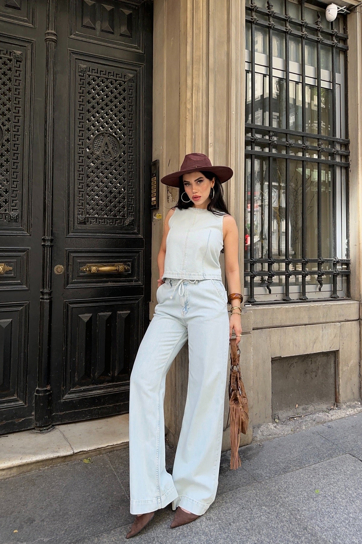 Kolsuz Bluz ve Bağcıklı Relax Pantolon Takım 3214