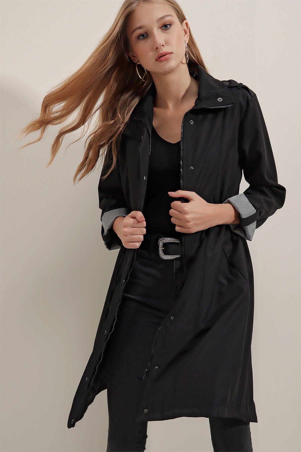 5808 Trențcoat cu Cordon - Negru